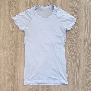 lululemon athletica Light Gray Short Sleeve Tee